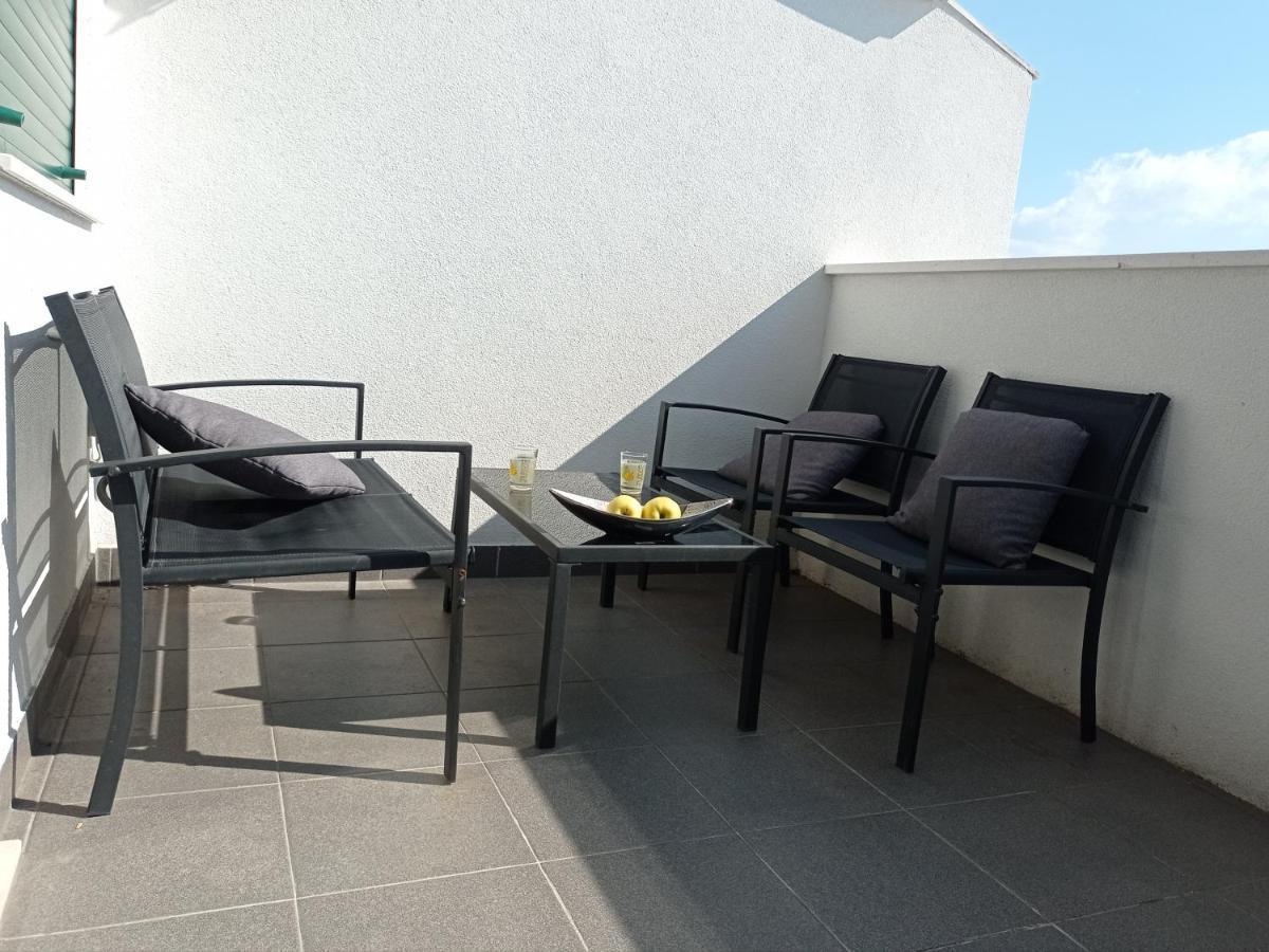 Apartment Matej Стобреч Екстер'єр фото