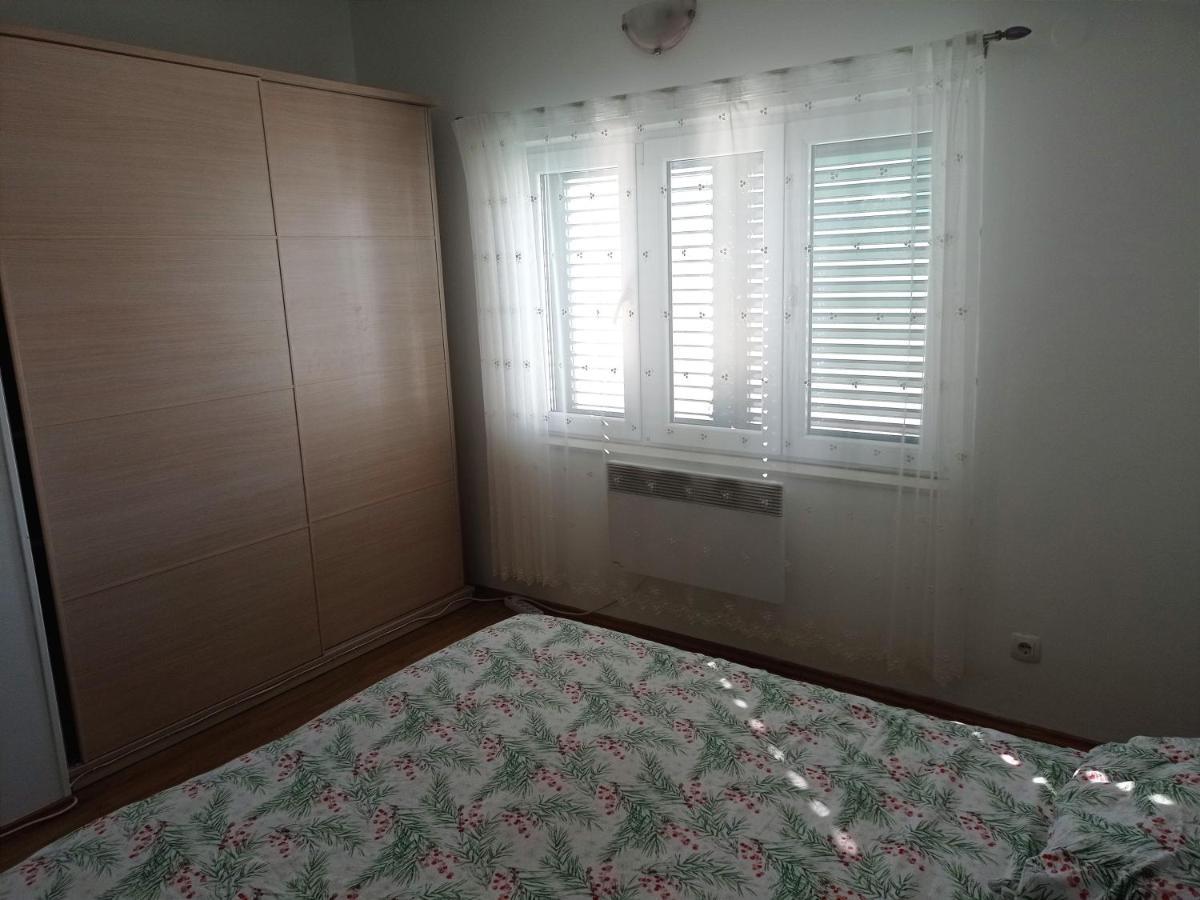 Apartment Matej Стобреч Екстер'єр фото